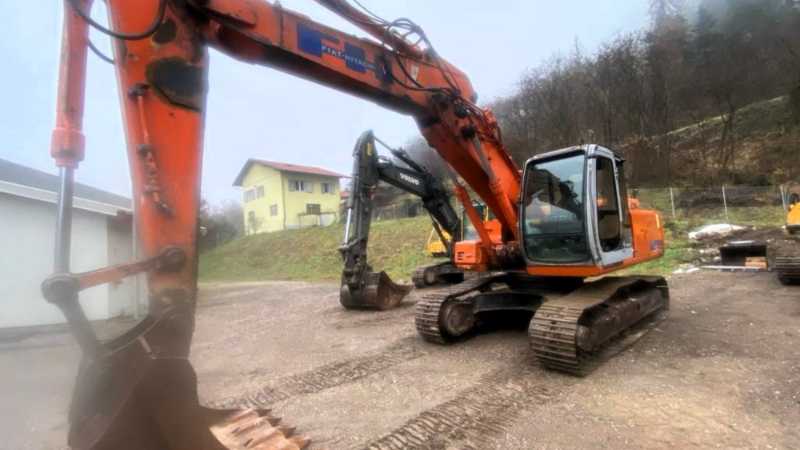 OmecoHub - FIAT HITACHI EX215