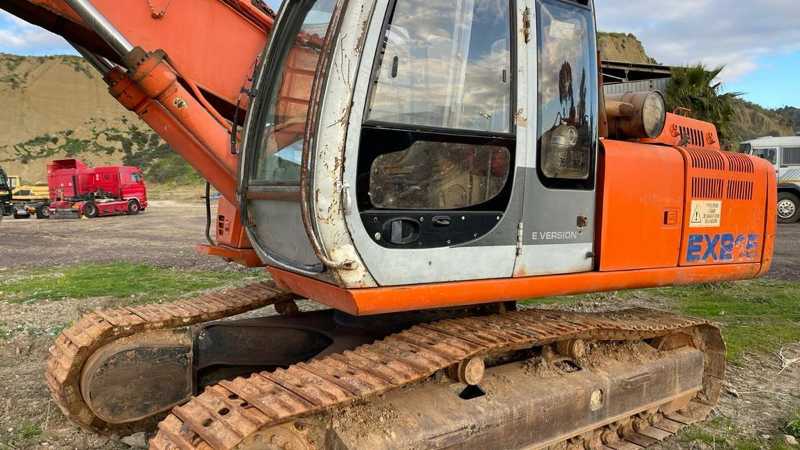 OmecoHub - FIAT HITACHI EX215