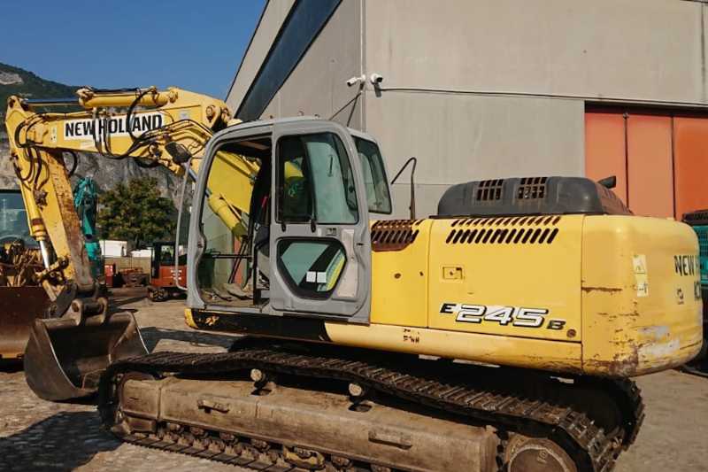 OmecoHub - Immagine NEW HOLLAND E245B