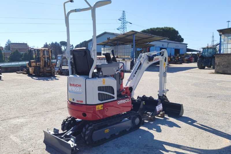 OmecoHub - Immagine TAKEUCHI TB210R