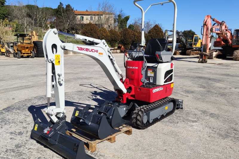 OmecoHub - Immagine TAKEUCHI TB210R