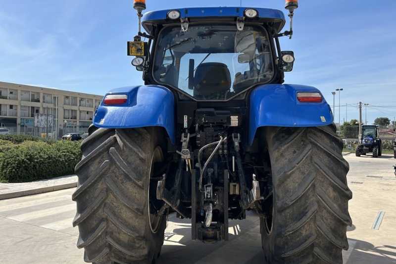 OmecoHub - Immagine NEW HOLLAND T7.210