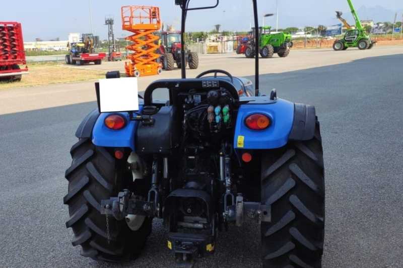 OmecoHub - Immagine NEW HOLLAND T3.75