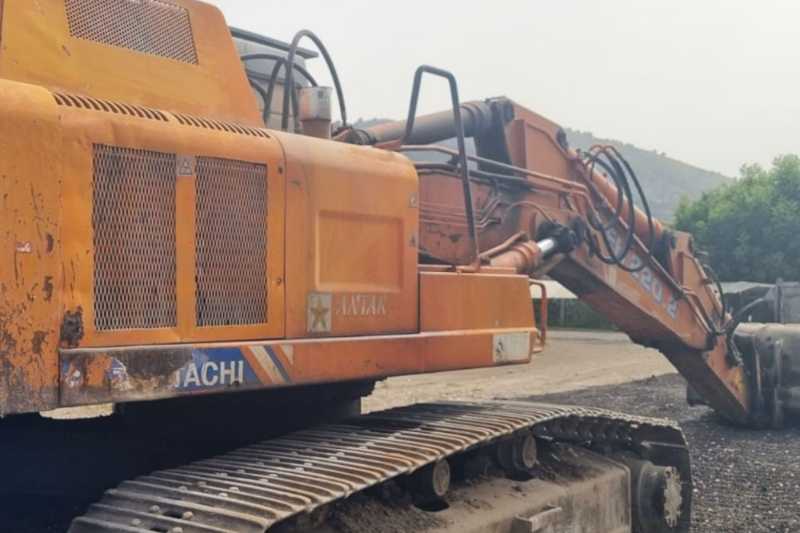 OmecoHub - Immagine FIAT HITACHI FH220