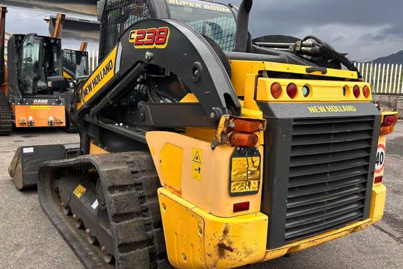 OmecoHub - Immagine NEW HOLLAND C238