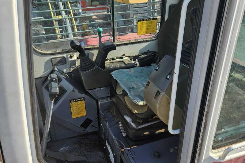 OmecoHub - Immagine TAKEUCHI TB80FR