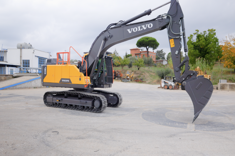 OmecoHub - Immagine VOLVO EC220ENL